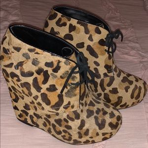 Steven Madden Leopard Wedges